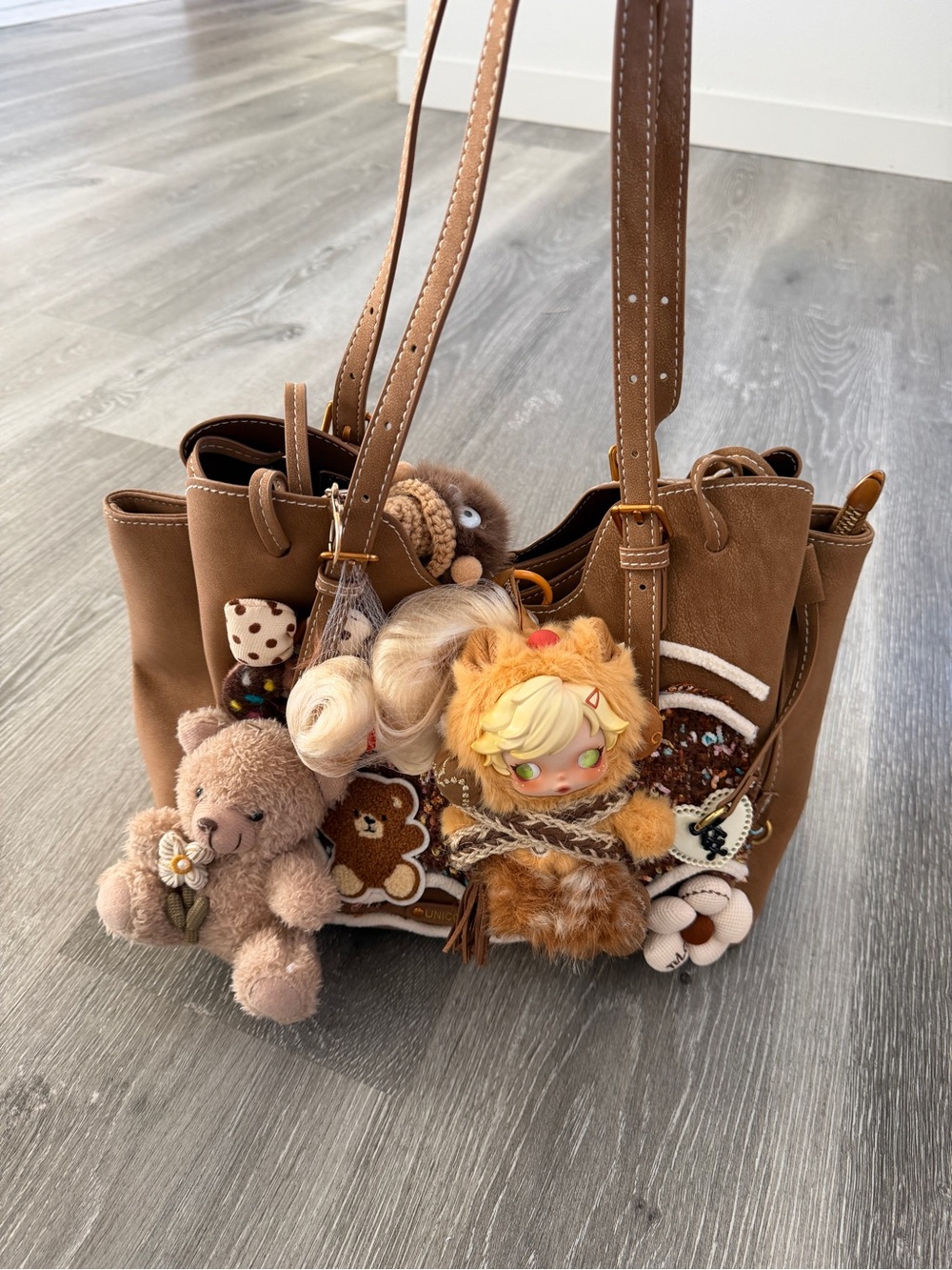 Brown Faux-Leather Tote with skullpanda my little pony - apple jack